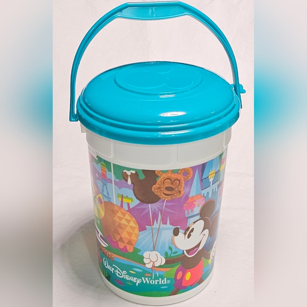 2019 Walt Disney World Popcorn Bucket Souvenir with Lid/Handle Mickey Mouse EUC